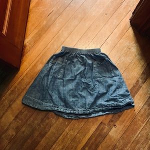 Tea collection skirt
